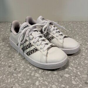 Adidas Grand Court Shoes, White/Leopard, Women’s Size 8.5, EUC